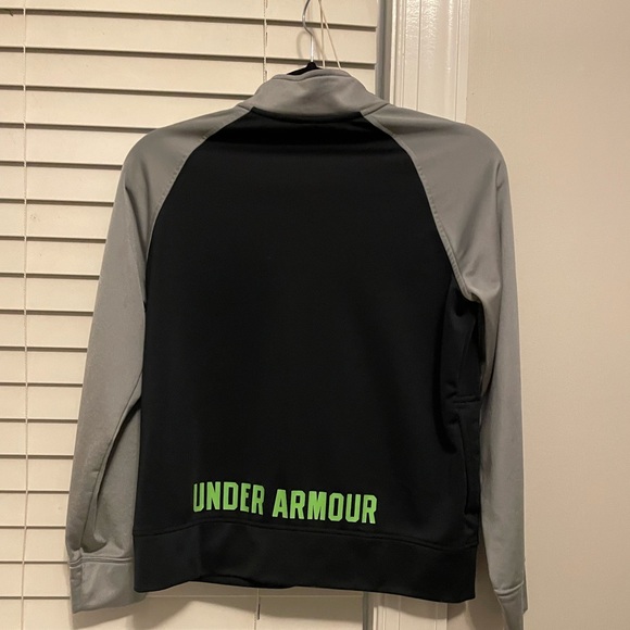 Boy’s Youth-Large Under Armor Sweatshirt - Picture 2 of 2